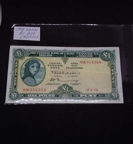 The Central Bank of Ireland : 1974, 1 Pound Lady Lavery Banknote