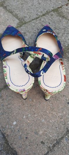 Zara Court Floral Shoes (Size:4) Kitten Heels