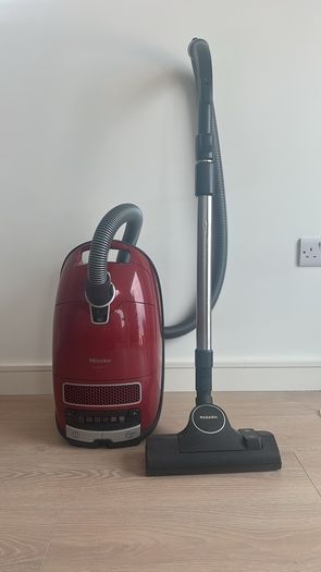 Miele Complete C3 Autumn Red