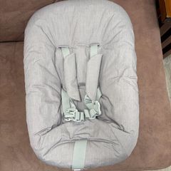 Tripp trapp newborn seat and toy holder