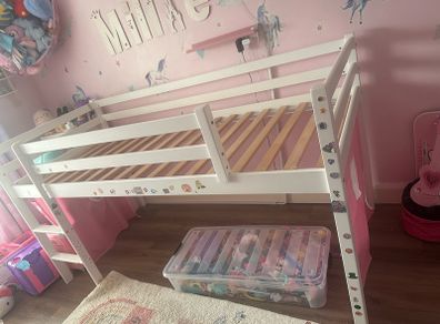 Single bed