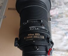 Nikon 300 f2.8