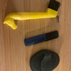 Horse Grooming Brushes
