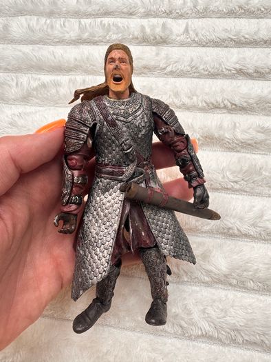 2002 Lord Of The Rings The Two Towers Rohirrim Action Figure approx. 16 cm. Used Damaged Loose legs Please see photos