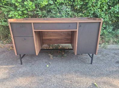 free desk