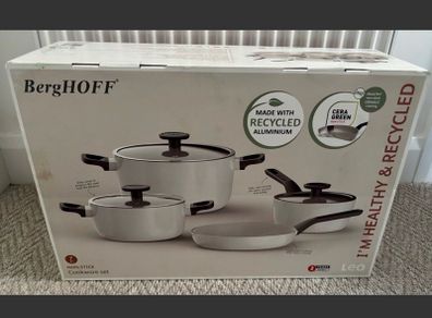Sauce pan set - brand new