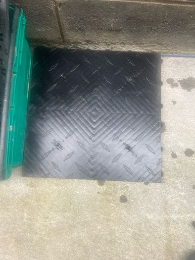 Tuff tiles