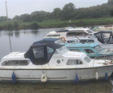 Elysian 27 Cruiser boat