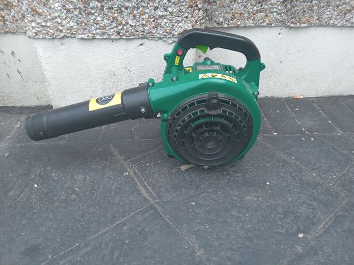Pro cut leafblower