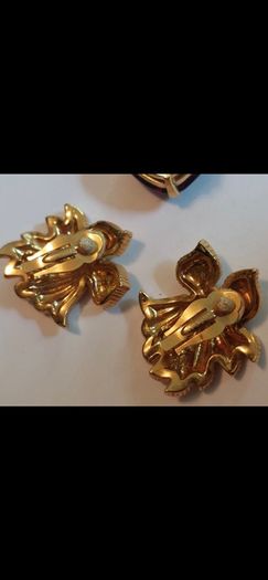 3 pairs of Nina Richi clip-on earrings in good condition