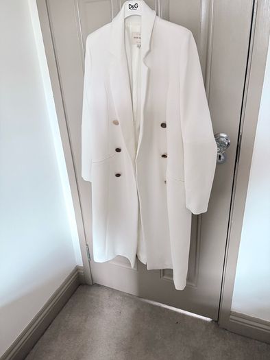 New with tags white snow queen coat from river island size 10