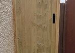 Side gates