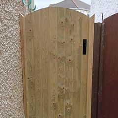 Side gates