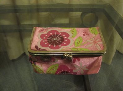 Make Up/Jewellery/Trinket Holder.