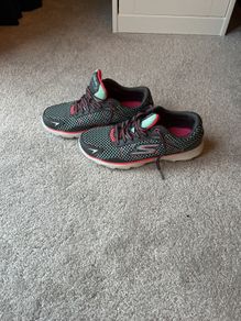 skechers
