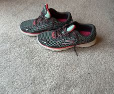 skechers