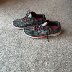 skechers