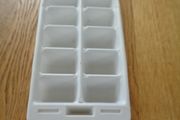 White Plastic Ice Cube Tray for Sale