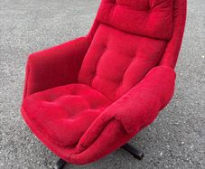 Mid-century vintage swivel armchair c1970