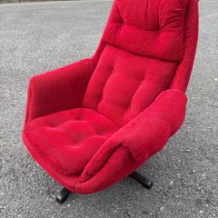 Mid-century vintage swivel armchair c1970