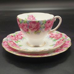 Royal Standard Fine Bone China "Rose of Sharon " Tea Cup Set