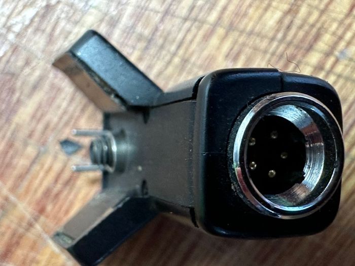Olympus OM Type 4 accessory hot shoe