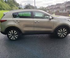 Kia Sportage GSE full leather luxury trim low Km