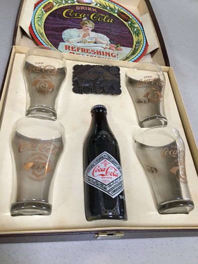 Coca Cola 75 Years Anniversary Box Set 1902-1977