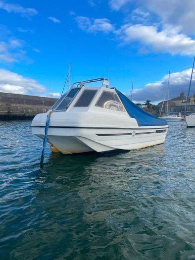 Sea hog sea trooper fishing boat
