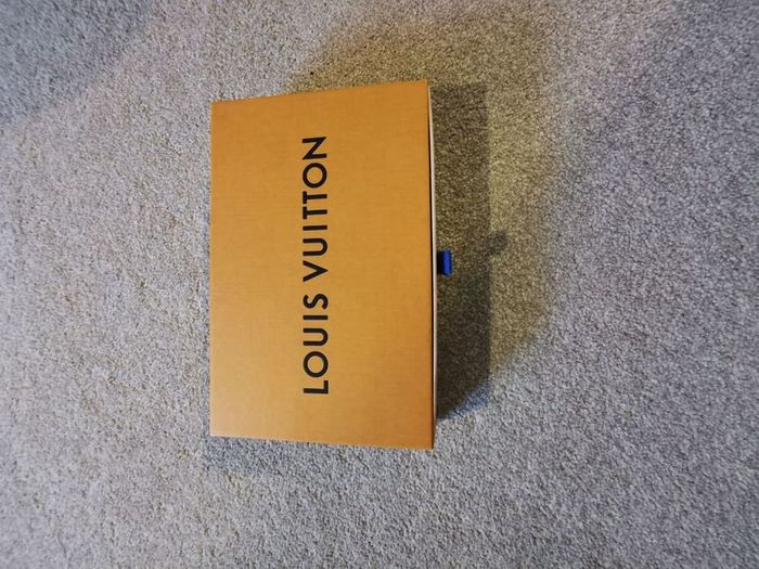 Louis Vuitton box