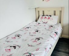 single kids bed with Respa mattress & locker