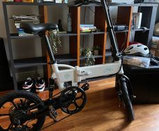Fiido D2s Electric Bike for Sale | + FREE Extras (Helmet, Pump, Safety Jacket)