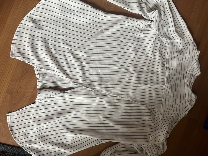 brand new oasis white navy pinstriped blouse