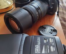 Canon 450d, 2 x lens, ext flash and carrycase