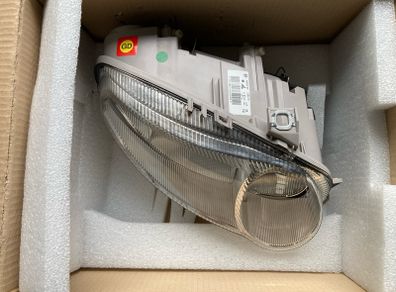 RH Headlamp (Alfa Romeo 147)