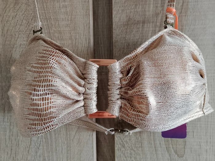 Rose gold bikini top size 34