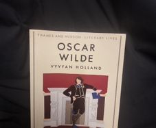 Oscar Wilde (Thames & Hudson Literary Lives) (Paperback)