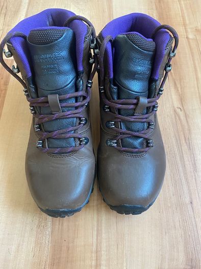 Women Hiking boots