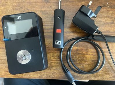 Sennheiser XSW Digital wireless guitar system