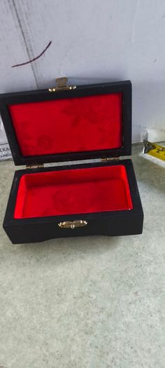 Chainise Jewelery Box