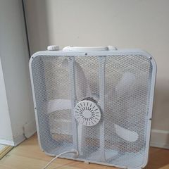 Box Fan with with Carry Handle