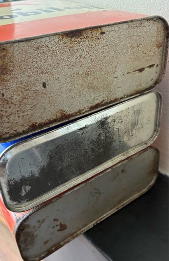 3 x Vintage Mobiloil 2L Oil Cans