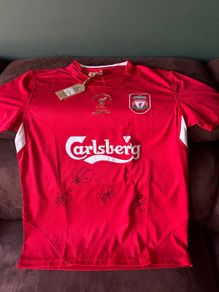 Liverpool 2005 Istanbul replica jersey signed