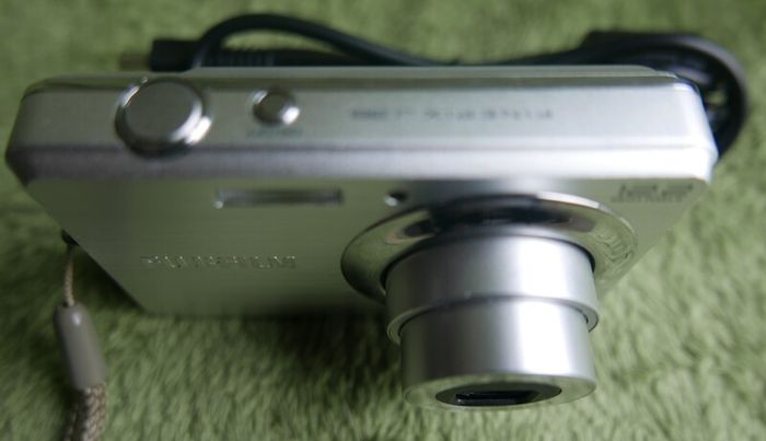 Fujifilm FinePix J38-12.2 MP-Digital Camera- Charging Cable-Tested