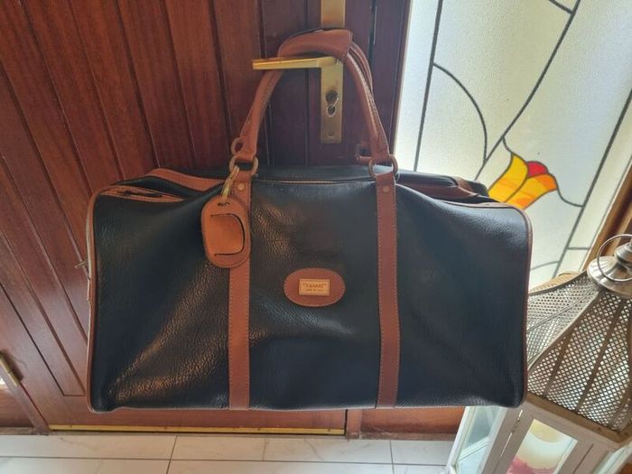 "i Santi" Italian leather travel bag