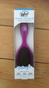 Brand-new in box Wet Brush Original Detangler hairbrush