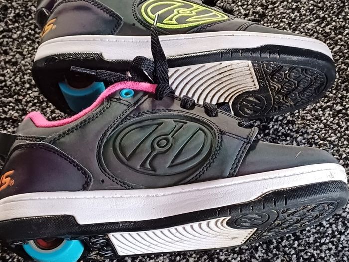 Heelys Voyager (Size:34)