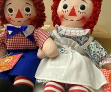 Knickerbocker Raggedy Ann and Andy dolls 1970 mint w box