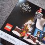 LEGO Christmas Winter Set 10293 Image 5