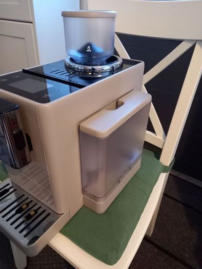 Delonghi Coffee Machine Rivelia -  Beige